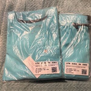 Fabletics Aqua Blue Scrub Set